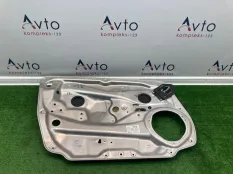 Стеклоподъемник Mercedes-Benz C-Class