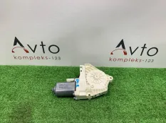 Моторчик стеклоподъемника Audi A1