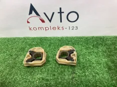 Кронштейн радиатора Audi A3