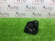 Ответная часть замка капота Mercedes-Benz C-Class