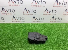 Сервопривод заслонок печки Mercedes-Benz C-Class