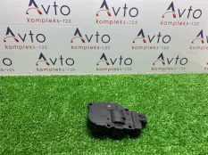 Сервопривод заслонок печки Mercedes-Benz C-Class