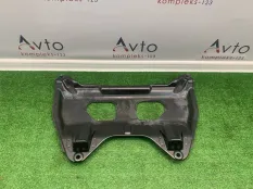 Кронштейн рулевой рейки Mercedes-Benz C-Class