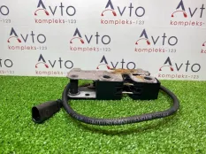 Замок капота Volkswagen Tiguan