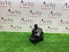 Насос водяной (помпа) Mercedes-Benz C-Class