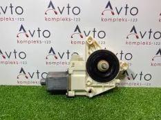 Моторчик стеклоподъемника Mercedes-Benz E-Class