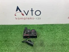 Замок капота Audi A1