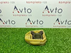 Кронштейн радиатора Audi A3