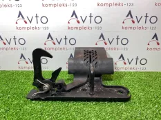 Крюк замка капота Audi TT