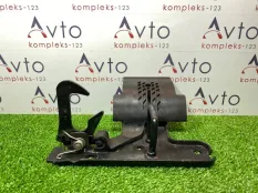 Крюк замка капота Audi TT