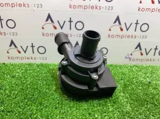 Насос водяной (помпа) Audi A3