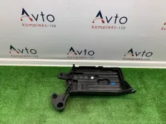 Площадка аккамулятора Audi A3