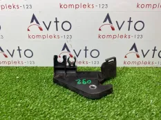 кронштейн датчика abs Mercedes-Benz C-Class