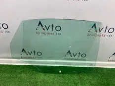Стекло двери Audi A3