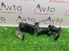 Петли на дверь Audi A4