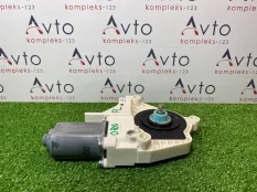 Моторчик стеклоподъемника Audi A6