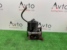 Суппорт тормозной Audi Q3