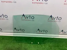 Стекло двери Audi A3