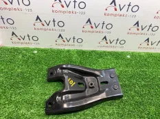 Кронштейн замка капота Volkswagen Jetta