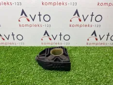 Крепление радиатора Audi A3