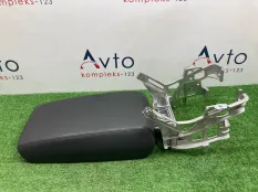 Подлокотник Audi A6