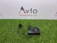 Замок капота Audi A6