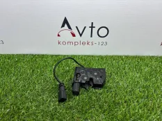 Замок капота Audi A6