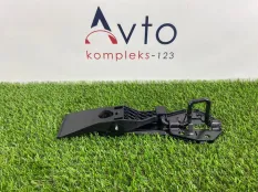 Крюк замка капота Audi A6