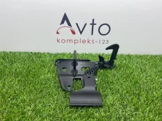 Крючок капота Audi A6