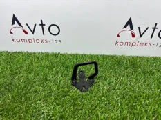 Ответная часть замка капота Mercedes-Benz B-Class