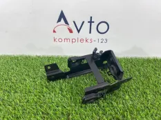 Кронштейн блока ABS Audi Q7