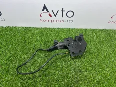 Замок капота Audi A6