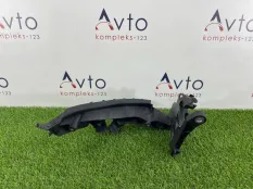 Кронштейн фары Audi A4