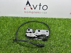 Замок капота Volkswagen Golf