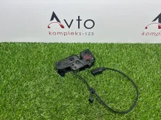 Замок капота Audi A4