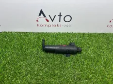 Форсунка омывателя фар Audi A4