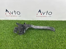 Кронштейн замка капота Porsche Cayenne