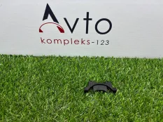 Кронштейн радиатора Audi Q7