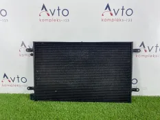 Радиатор кондиционера Audi A6