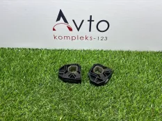 Кронштейн радиатора Volkswagen Scirocco