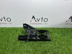 Кронштейн фары Audi A6