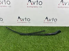 Поводок стеклоочистителя Audi A8