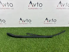 Поводок стеклоочистителя Audi A8