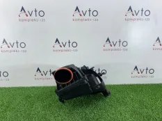 Корпус воздушного фильтра Mercedes-Benz B-Class