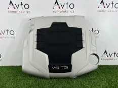 Декоративная крышка двигателя Audi Q5