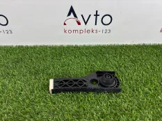 Кронштейн радиатора Mercedes-Benz B-Class