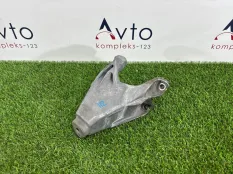 Кронштейн двигателя Audi A5