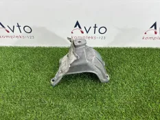 Кронштейн двигателя Audi A5