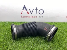 Патрубок воздушного фильтра Audi A5