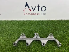 Кронштейн впускного коллектора Audi A5